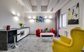Savoy Mariacka Apartments